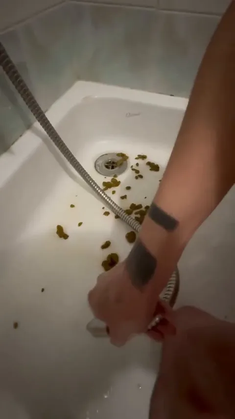 Kaitlyn Katsaros - Cleaning for Unchained Perversions rn and omg