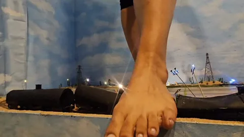 Strength GTS Dioramas - Giantess Diana The 484FT